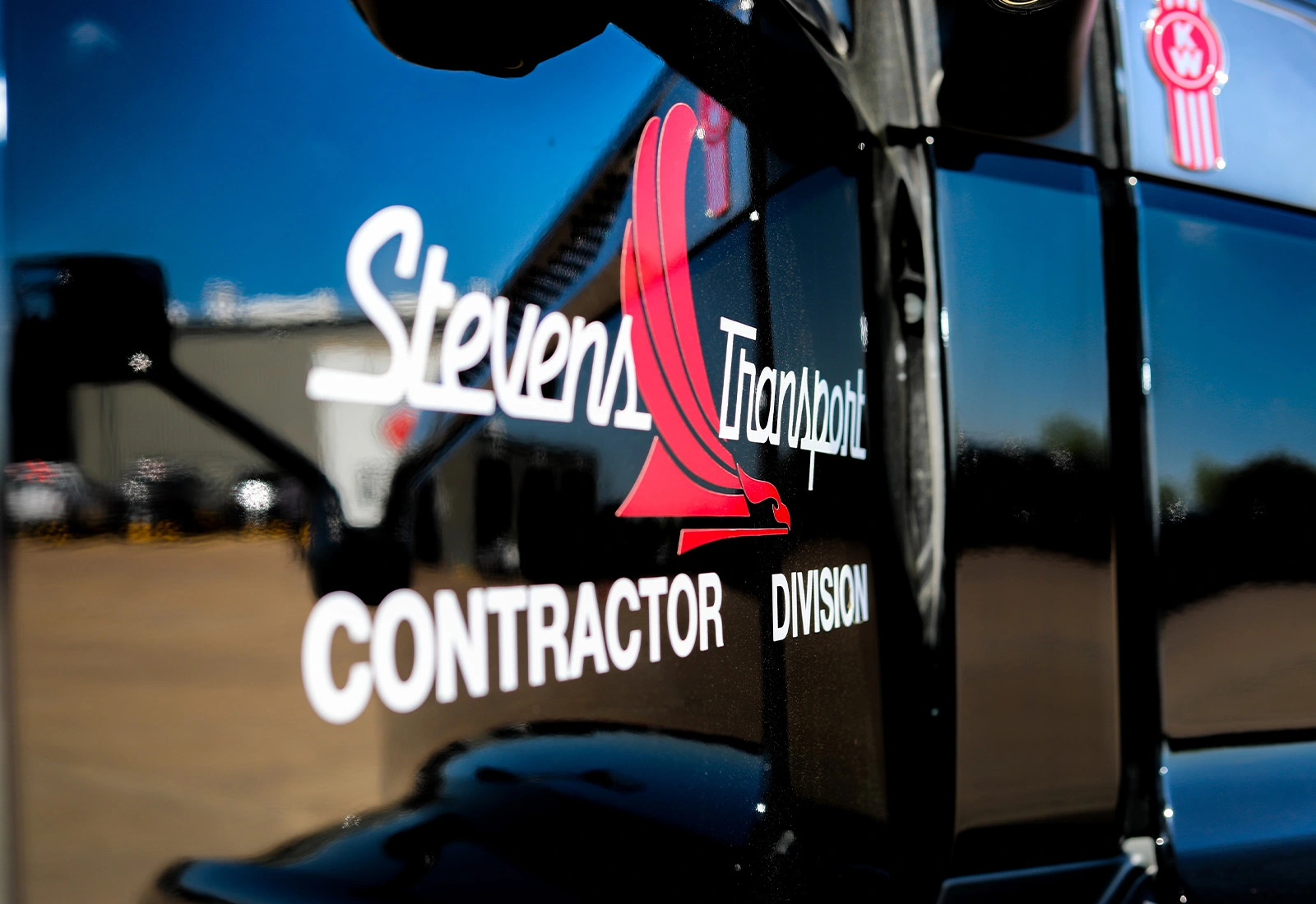 Close up of Stevens Transport Contractor Division semi truck door